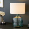 Designová skleněná stolní lampa – Vela