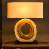 Designová dřevěná stolní lampa – Indus